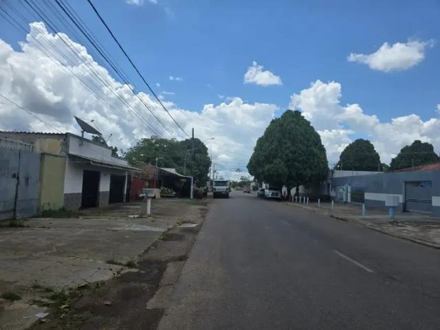 Prédio inteiro 3 Pavimentos no São João Bosco