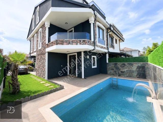 Prıme'dan Kapalı Otoparklı 4+1 Tamamen Müstakil, Havuzlu Villa!