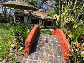 PRO1095 CASA EN RENTA X UN AÑO SIN MUEBLES FRAC. LAS FINCAS JIUTEPEC