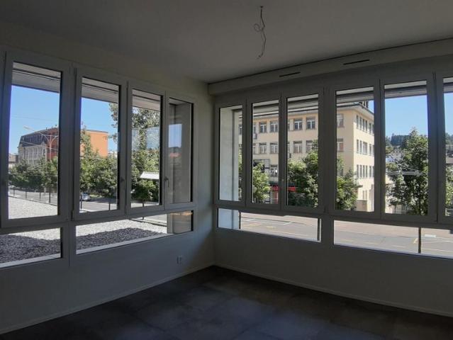 PROTECTED APARTMENT WITH FRAME Léopold Robert 114 La Pagode, 1st floor East 3.5 rooms