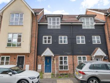 Prothero Close, Aylesbury HP21, 3 bed town house to rent, £2,000 pcm | PrimeLocation