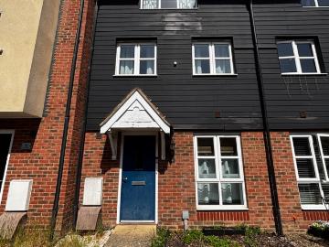 Prothero Close, Aylesbury HP21, 4 bed town house to rent, £2,000 pcm | PrimeLocation