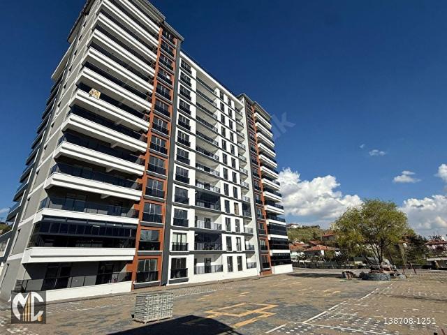 PROTOKOL YOLUNA CEPHE SIFIR SİTEDE MODERN YAPISI İLE FIRSAT 4+1