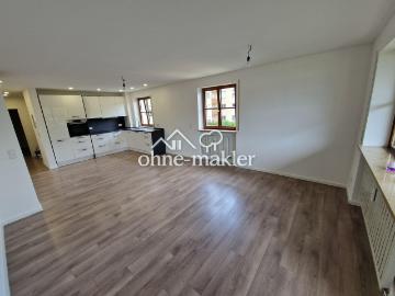 Prov. frei, sanierte 2 Zi. Wohnung in Freilassing, 1. OG, Balkon, gr. Keller, Lift
