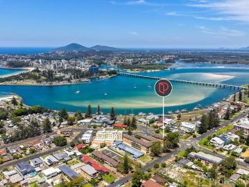 Tuncurry, Crawford River - Equipped kitchen