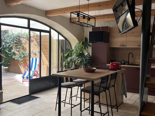 Provence Grignan Maison de charme au cœur du village 240m² Grignan