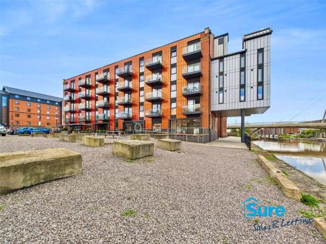 Provender, Bakers Quay. GL1 1 bed apartment to rent £995 pcm £230 pw