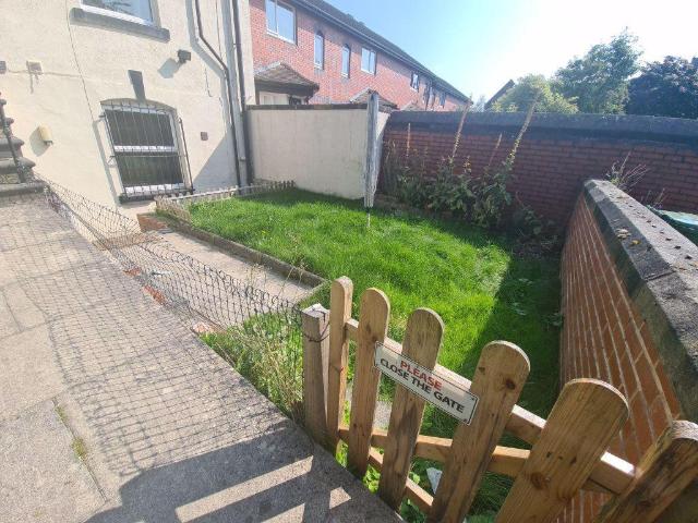 Providence Ave, Leeds 2 bed house to rent £1,231 pcm £284 pw