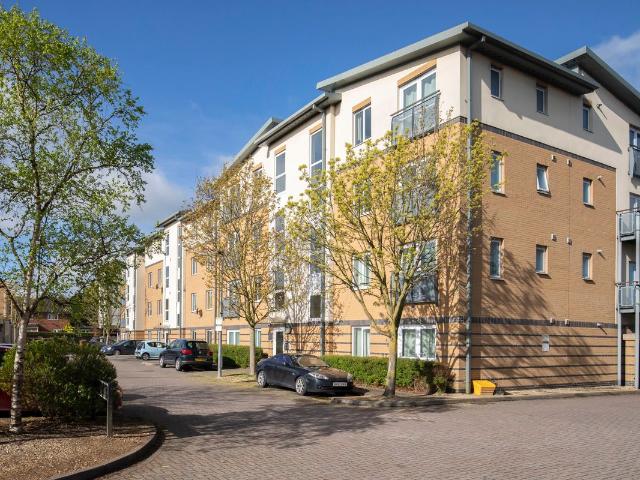 Providence Park, Cheltenham GL51, 2 bed flat to rent, £1,200 pcm | PrimeLocation