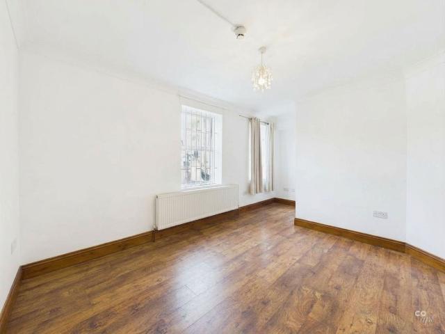 Providence Place, Brighton BN1, 2 bed flat to rent, £1,450 pcm | PrimeLocation