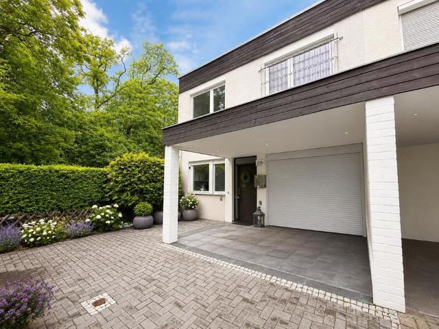Provision frei Charmantes Reihenmittelhaus mit 4 Zimmern in Berli
