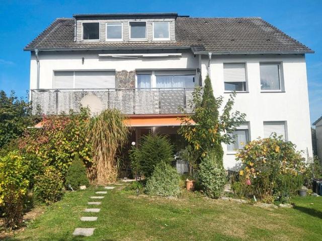 PROVISIONFREI:Mehrfamilienhaus in attraktiver Lage am Möhnesee