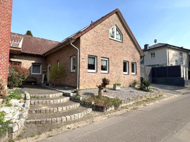 PROVISIONS FREIES Einfamilienhaus in offener Bauweise