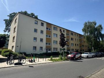 PROVISIONSFREI ! * 4 Raum ETW in D Lörick, Niederdonker Str. 39 mit Balkon, ab sofort frei !