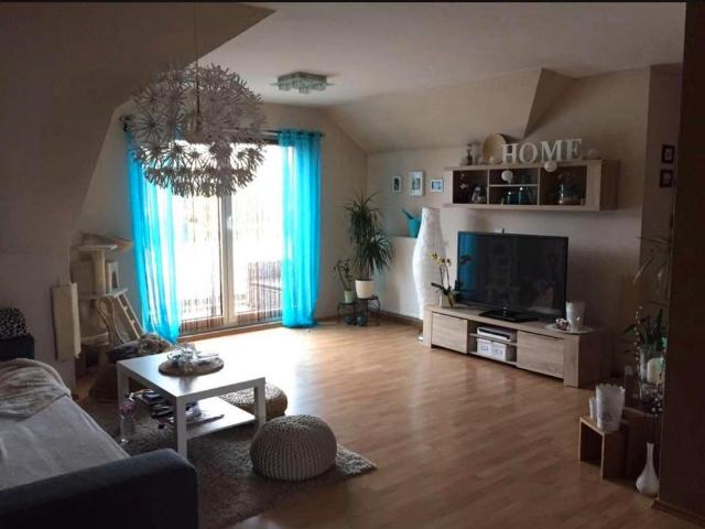 PROVISIONSFREI | 4 Zimmer Wohnung mit Balkon und TG Stellplatz