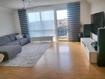 PROVISIONSFREI: 4 Zimmer Wohnung in bester Lage