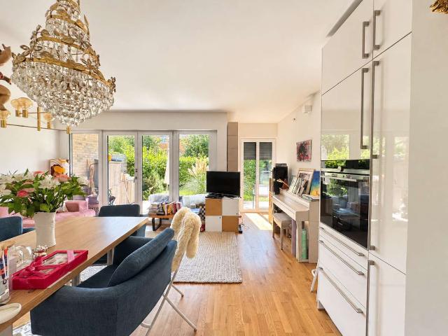 PROVISIONSFREI | 4 Zimmer Gartenwohnung mit 2 Privatgärten nahe Schlosspark, TG Platz anmietbar