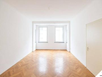 Provisionsfrei! 2 Zimmer, top saniert, Balkon & Altbaucharme im Szeneviertel Gostenhof!