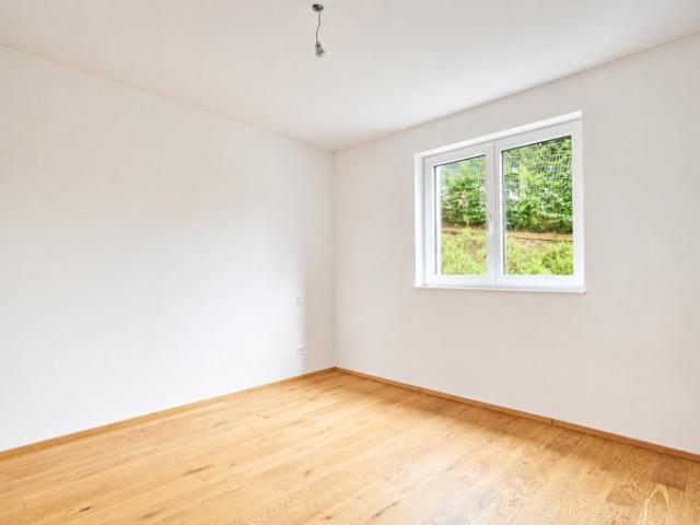 Provisionsfrei! 2 Zimmer Gartenwohnung in den Seevillen an der Esplanade Altmünster