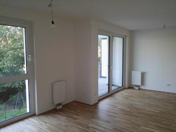 PROVISIONSFREI, 2 Zimmer, große Loggia, Küche, U Bahn Nähe Gasometer, Garagenplatz
