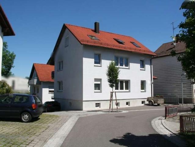 Provisionsfrei 3 Familienhaus rießiger Keller & Gewölbekeller & Garage