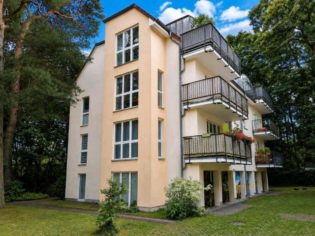 Provisionsfrei 3 Zi. Wohnung mit Garage in Hohen Neuendorf