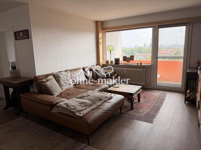 Provisionsfrei: 3 Zimmer Wohnung mit Balkon und Aufzug