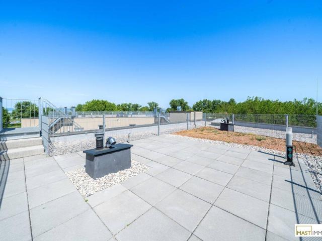 Provisionsfrei 3 Zimmer Wohnung mit Dachterrasse und Blick auf den See!