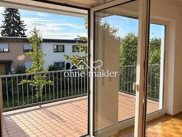 Provisionsfrei: 3 Zimmer Wohnung mit grossem Süd Balkon, Keller und Stellplatz
