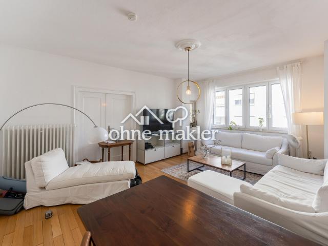 Provisionsfrei! 3 Zimmer Altbau Wohnung ca. 102 m² inkl. Balkon und Garage in der Südweststadt