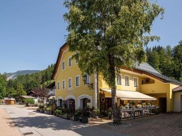 Provisionsfrei: 3 Zimmer Dachgeschosswohnung im Zentrum Fieberbrunns als Anlage oder zur späteren Eigennutzung