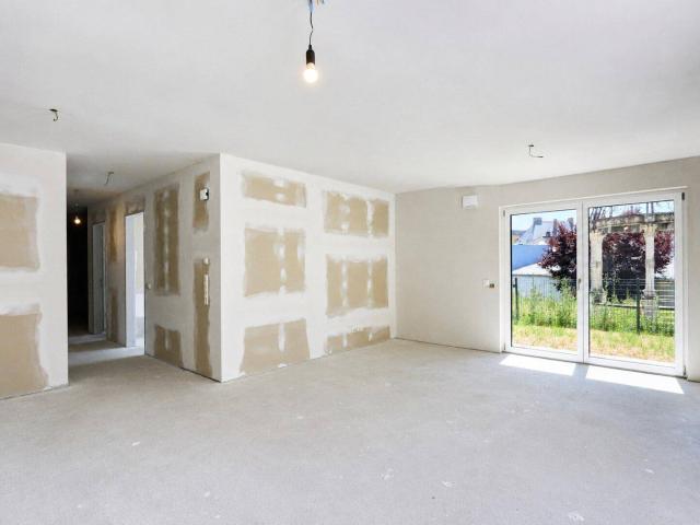 PROVISIONSFREI 3 Zimmer Erstbezug mit 100 m² Garten mitten im Stadtzentrum!