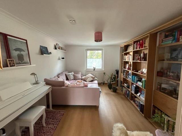 Provisionsfrei 3ZKB in Göggingen mit Balkon & Stellplatz