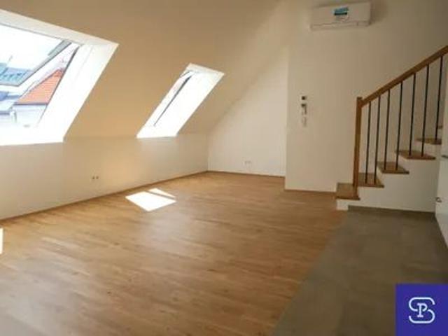 Provisionsfrei: Unbefristete 80m² DG Wohnung mit Einbauküche und Terrasse 1030 Wien