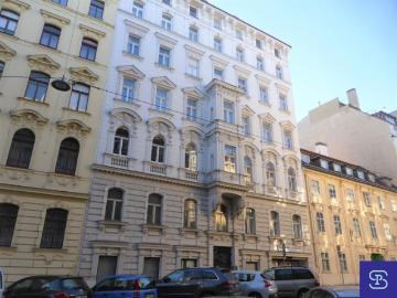 Provisionsfrei: Unbefristeter 54m² Altbau mit Einbauküche und Lift in Toplage 1080 Wien