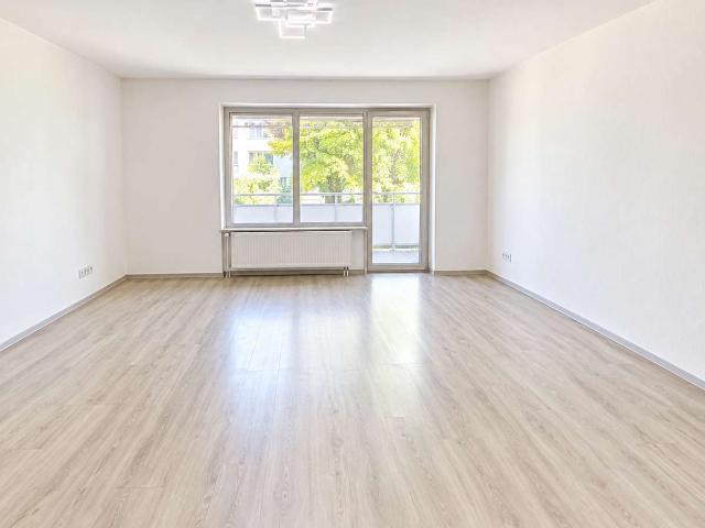 Provisionsfrei! Vermietete 3 Zimmer Wohnung mit Balkon, Mannheim Seckenheim