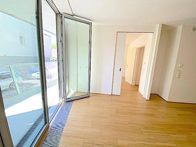 NEUER PREIS! PROVISIONSFREI VOM EIGENTÜMER! 2 ZIMMER WOHNUNG MIT ARBEITSBEREICH NAHE U2 STADLAU!