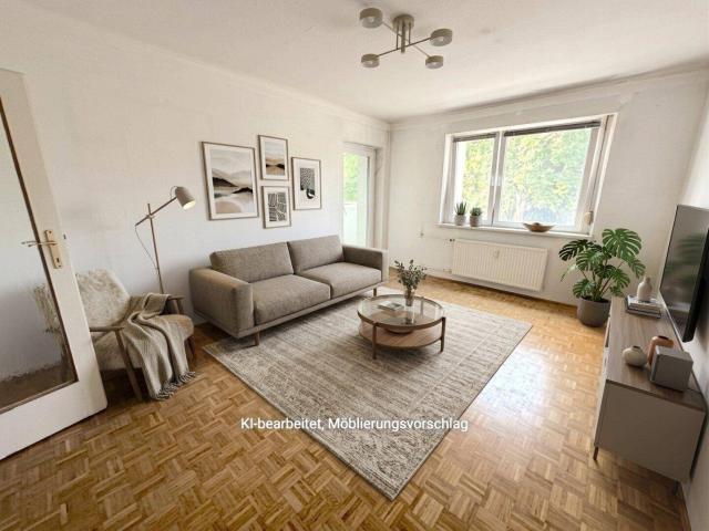 PROVISIONSFREI VOM EIGENTÜMER! UNSANIERTE 3 ZIMMER WOHNUNG MIT WINTERGARTEN!