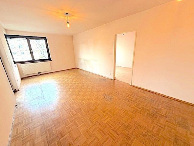 PROVISIONSFREI VOM EIGENTÜMER! UNSANIERTE 4 ZIMMER FAMILIENWOHNUNG MIT LOGGIA NÄHE OBERE ALTE DONAU!