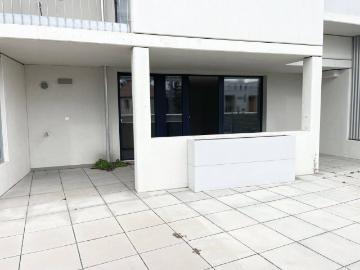 PROVISIONSFREI VOM EIGENTÜMER! SCHÖNE 2 ZIMMER WOHNUNG MIT GROSSER TERRASSE NÄHE U6!