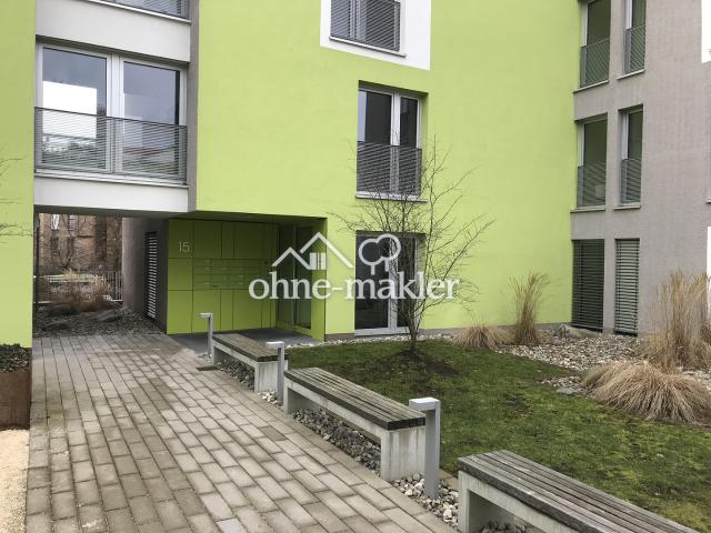 Provisionsfrei von Privat! Bezugsfreie 2,5 Zi. ETW mit EBK, Balkon,Aufzug u. TG Stellplatz