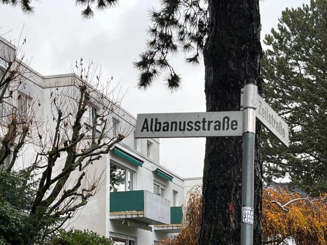 Provisionsfrei von privat: 2 Zimmer EG Wohnung in Kronberg