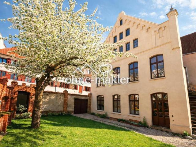 Provisionsfrei: Wohn und Geschäftshaus in der Altstadt von Wismar mit Hof u. Carport