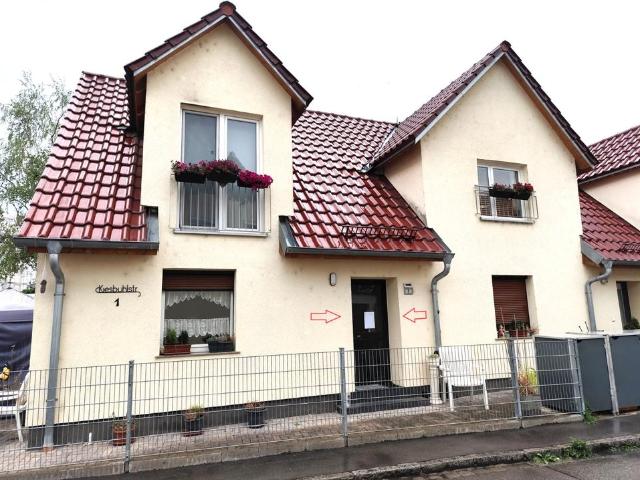 Provisionsfrei Wohnung mit Gartenanteil in kleiner Wohnanlage