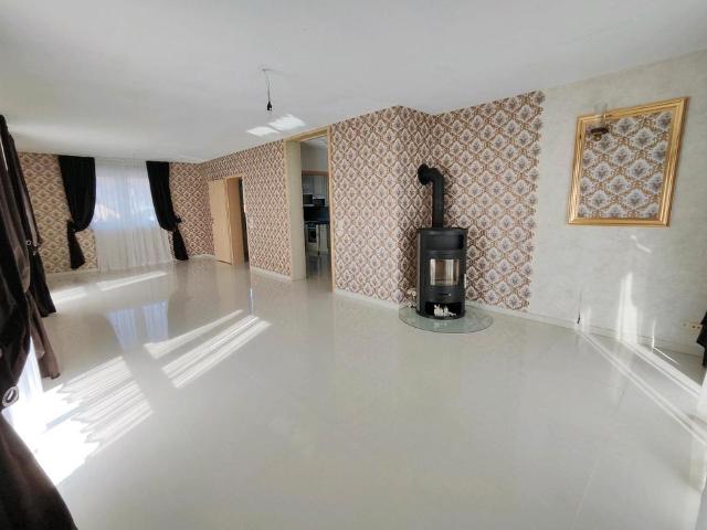 provisionsfrei* Wohnung 2001 Sauna Zweifamilienhaus ZFH ELW Haus