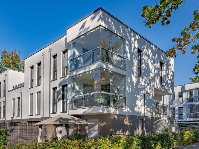 provisionsfrei Wunderschöne Maisonettewohnung, vollmöbliert auf Wunsch, hochwertige Ausstattung