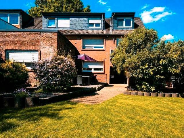Provisionsfrei! Zweifamilienhaus Mehrgenerationenhaus