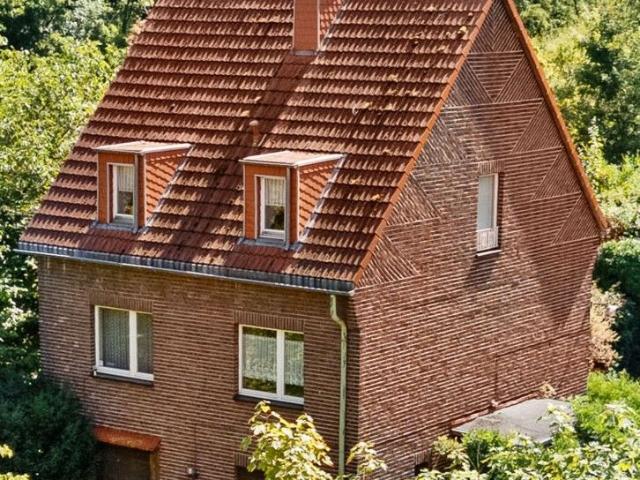 Provisionsfrei* Zweifamilienhaus mit Potential