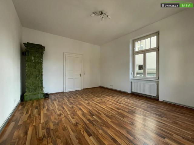 PROVISIONSFREI: Altbauwohnung mit Eigengarten und Carport + KNITTELFELD