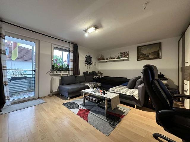 PROVISIONSFREI AM STADTRAND VON LEIMEN: 3 Zimmer, Balkon, Stellplatz